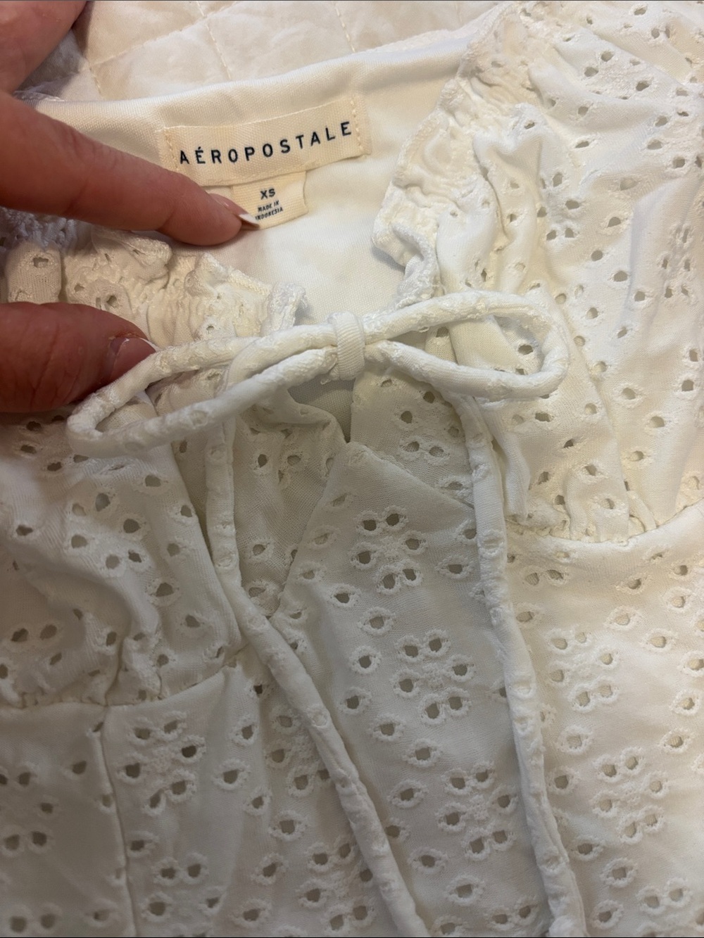 Aeropostale White Eyelet Tie-Front dress